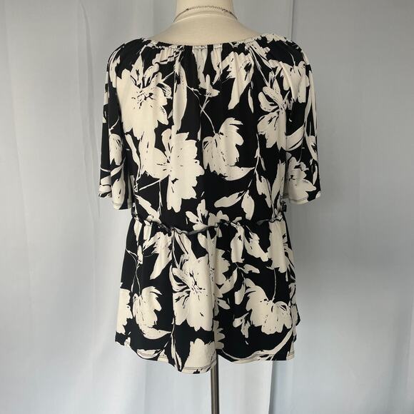 Casual Top Plus Size 2X Black Cream Floral Peplum Ruffle Boho Short Sleeve Flowy - Picture 7 of 10